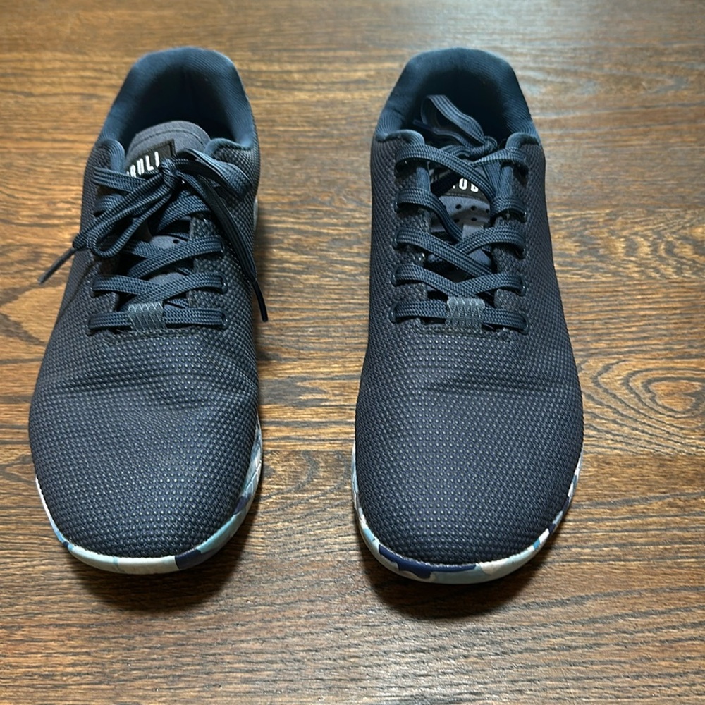 Men’s NOBULL athletic shoes size 10